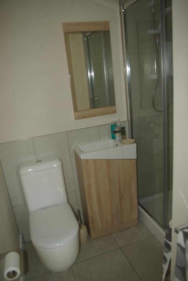 Rural Retreat, Location, Close To Beaches Camborne